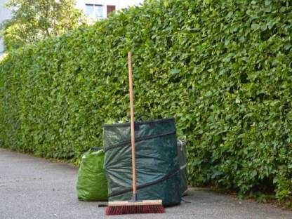 Übernehme Gartenarbeiten