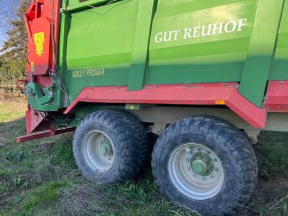 Bild 4:Pronar Miststreuer N 262/1
