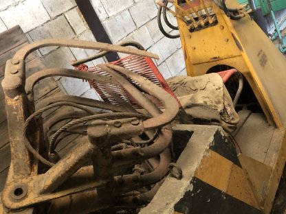 Bild 7:Mistkran KMF Typ 417