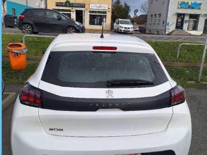 Bild 7:Peugeot 208 1.2