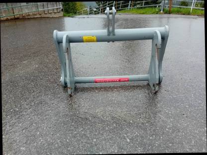 Bild 2:Rosensteiner Kat 2 Adapter mit Weidemann Aufnahme