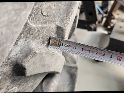 Bild 2:Traktor Vorderreifen 300/70/R20 9.5-20