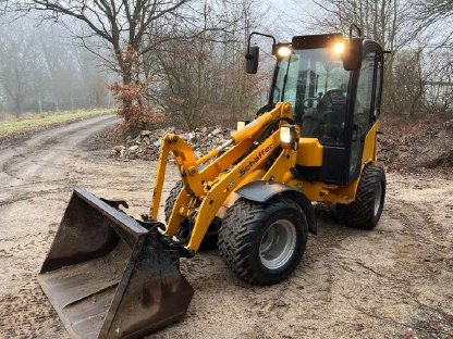 Kompaktlader Schäffer 2445