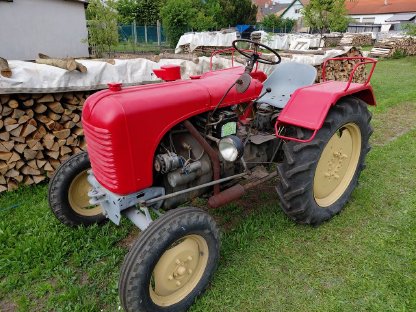 Steyr Traktor T84