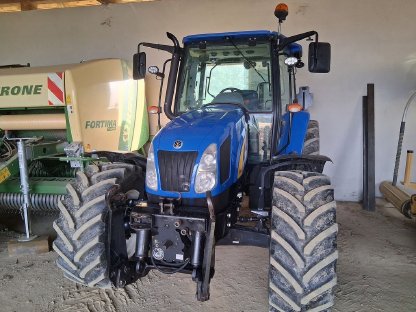 New Holland t 5060