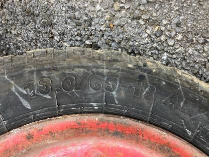 Bild 9:Reifen 325/65-18 Kipperräder Komplettrad Felge 11x18 Zoll