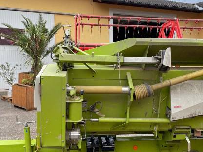 Bild 7:Schneidwerk Claas V600