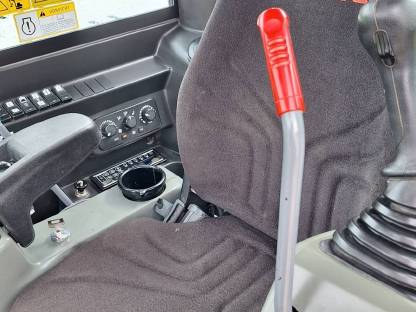 Bild 7:Takeuchi TB290-2 mit Zentralschmierung