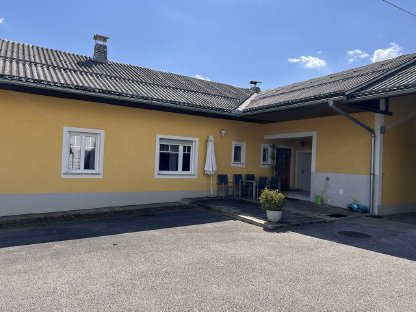 Bauernhof mit Ställen (Pferde, Alpakas, Schafe) zu vermieten