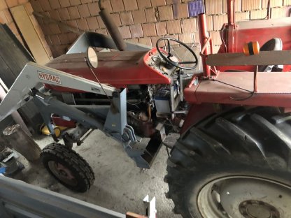 Massey Ferguson 175 Traktor