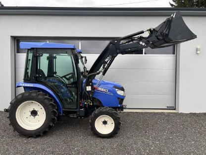 ISEKI TLE3400 mit Frontlader