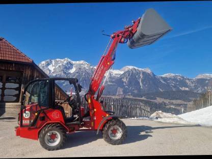Bild 2:Teleskoplader Hoflader Schäffer 2345T