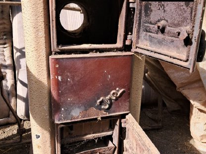 Bild 2:Alte Holzöfen