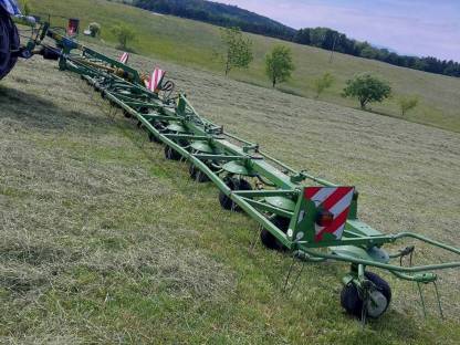Bild 2:Krone KW 15.02/14T Kreiselheuer Wender Kreisler