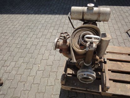Feuerwehrpumpe alt