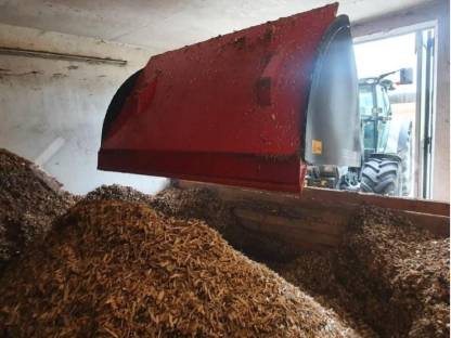 Bild 3:Hochkippschaufel Abschiebeschaufel