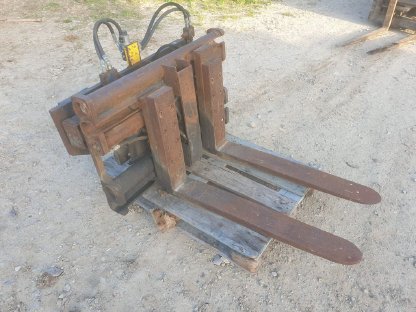 Kistendrehgerät Palettengabel