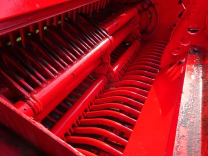 Bild 5:Pöttinger Boss 1 Ladewagen