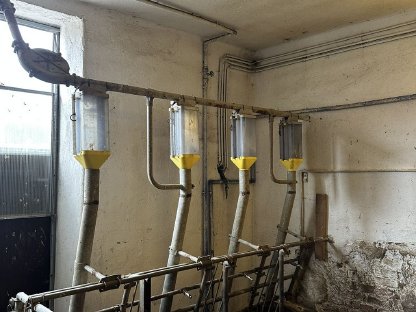 Rohrfütterung samt Antrieb und Silo