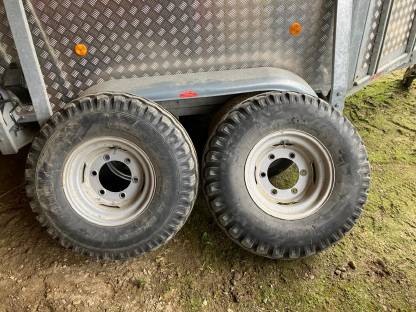 Ladewagen Reifen 11.5/80-15.3