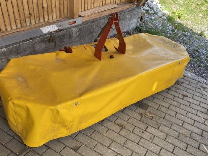 Bucher Mähwerk mit neuer Plane - sofort einsatzbereit