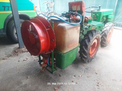 Bild 5:HOLDER Traktor A 15 Diesel Allrad mit Spritze