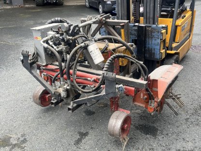 Bild 3:Braun Stammputzer