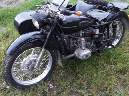 Ural mit beiwagen