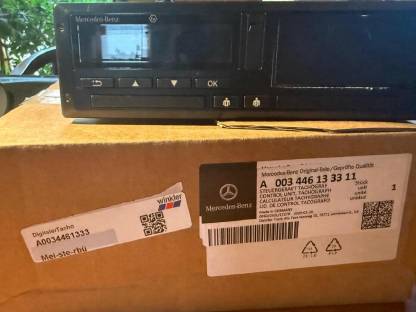 Bild 2:Mercedes-Benz Stg. Tachograf A 003 446 13 33 11