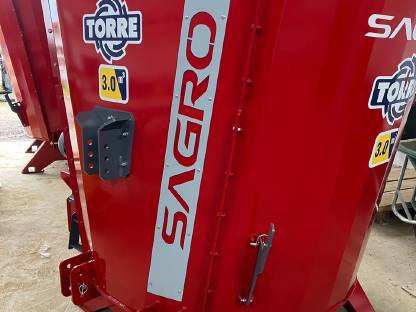Bild 2:Sagro 3m³ Futtermischer