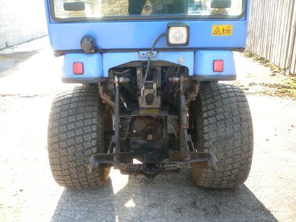 Bild 6:Kleintraktor ISEKI TGX23, 4x4, Hydrostat, Winterdienst