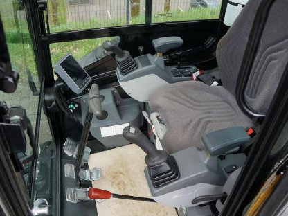 Bild 8:Minibagger Sany SY26U + Anhänger