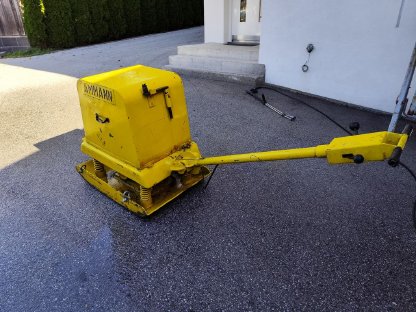 Bild 2:Rüttelplatte Ammann 650 kg