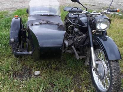Bild 3:Ural mit Beiwagen