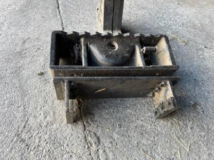 Bild 3:Frontgewichte mit Träger Steyr