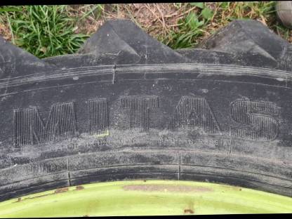 Bild 4:18.4 R30, 460/85 R30 Mitas Reifen MB Trac 1300
