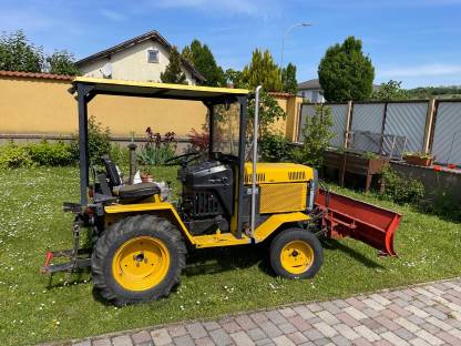Traktor Agria 4900