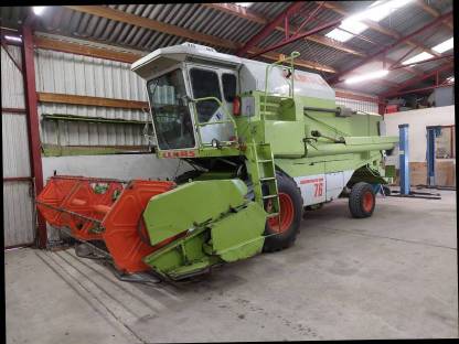 Claas Dominator 76