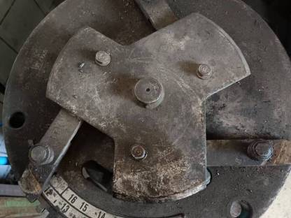 Bild 4:Montier- und Wuchtmaschine Corghi