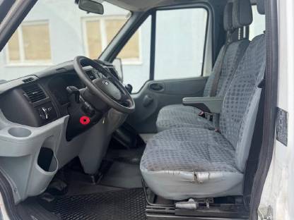 Bild 5:Ford Transit Pritsche 2,4