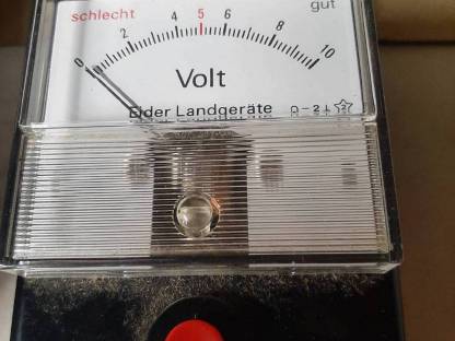 Bild 2:Weidezaun Batterieprüfgerät