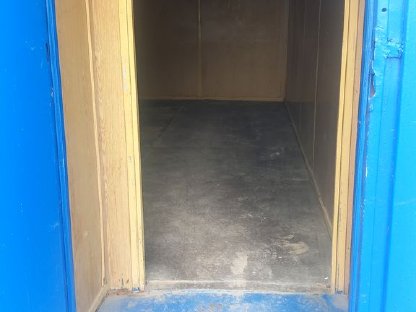 Bild 2:4 gebrauchte Container – vielseitig nutzbar – VB