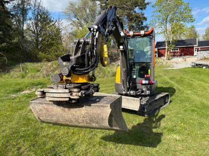 Bild 3:Excavator Volvo ECR25D