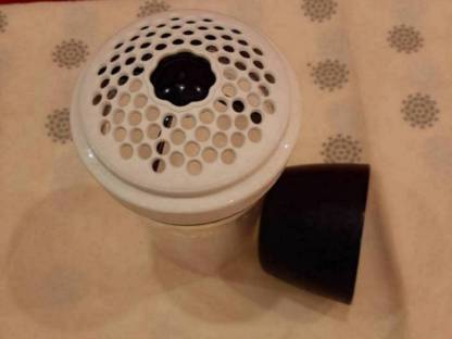 Bild 2:Tupperware Parmesankäse-Streuer