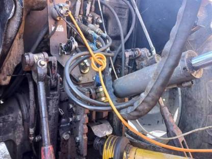 Bild 5:Massey Ferguson 3080 Traktor