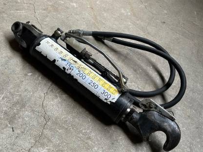 Hydraulischer Oberlenker