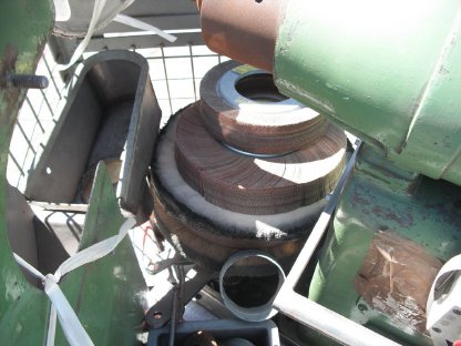 Bild 2:Doppelseitiger Schleif- und Polierbock Fa. Greif DV 40 - 0 - 0 - U
