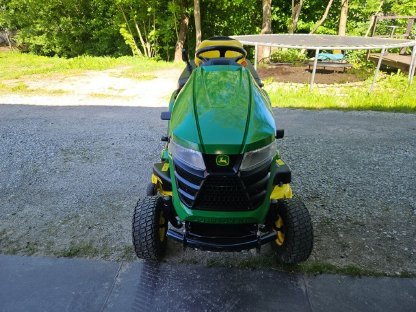 Bild 4:Rasentraktor John Deere X350R