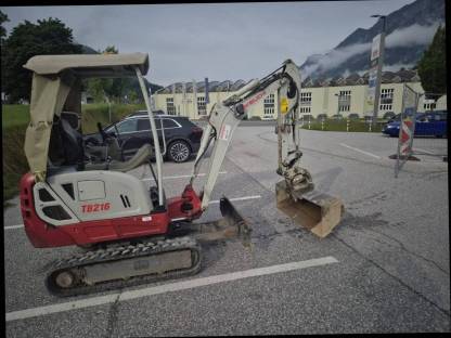 Bild 4:Bagger Takeuchi TB216