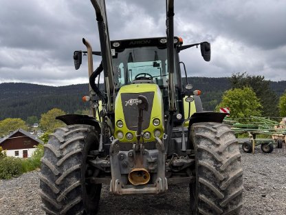 Bild 3:Claas Arion 640